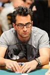 Фото Antonio Esfandiari.